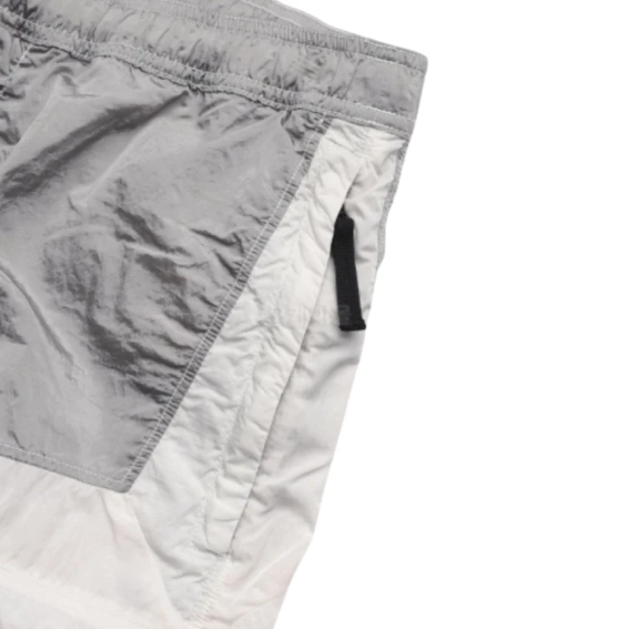 Шорты Stone Island shorts nylon grey 7615B0142 V0080 фото 3 — интернет-магазин Tapok
