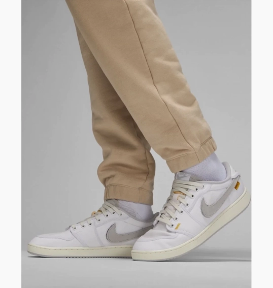 Брюки Jordan x Union MJ Fleece Pants Bio Beige DV7336-296 фото 6 — интернет-магазин Tapok