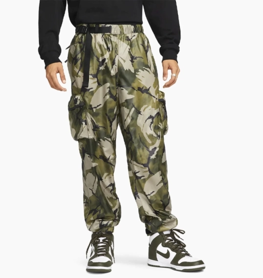 Брюки Nike Sportswear Tech Pack DV4470-351 фото 1 — интернет-магазин Tapok