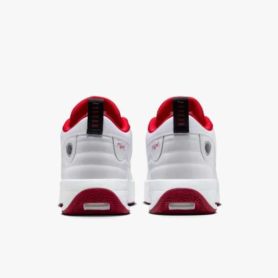 Кроссовки мужские Jordan Max Aura 6 (FQ8298-106) фото 3 — интернет-магазин Tapok