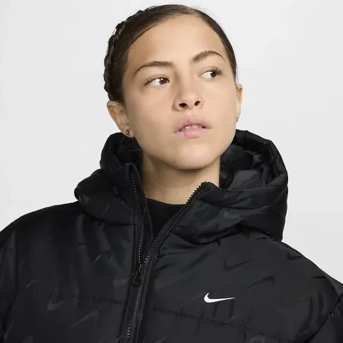 Куртка Nike W NSW TF SNFL NK CLSC PFR AOP FV7941-010 фото 3 — інтернет-магазин Tapok