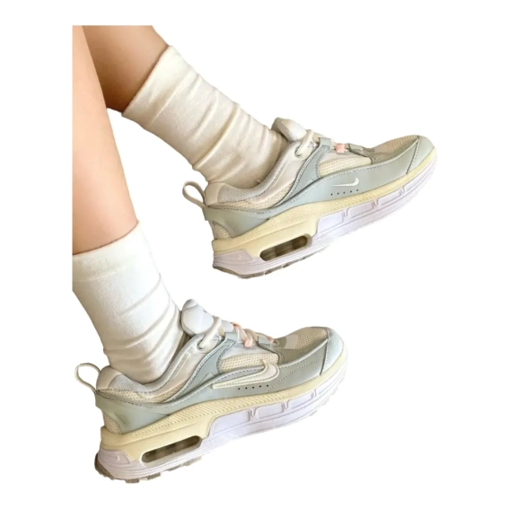 Кросівки Nike Bliss FB7170-111 фото 7 — інтернет-магазин Tapok