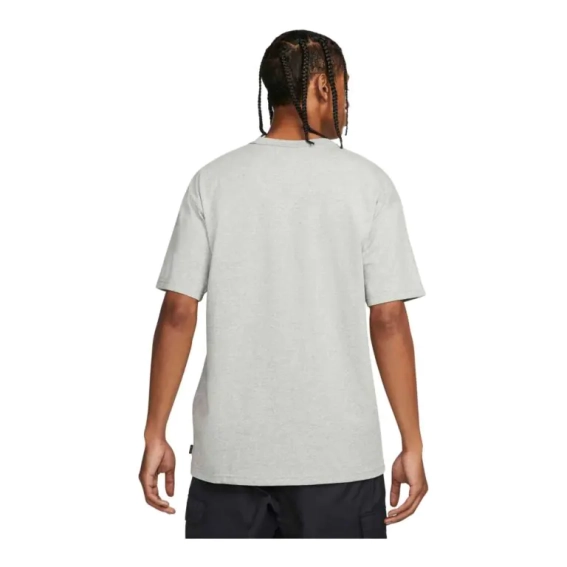 Мужская футболка Nike M Nsw Prem Essntl Sust Tee (DO7392-063) фото 2 — интернет-магазин Tapok