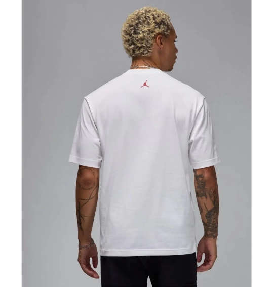 Футболка мужская Jordan Brand Sneaker Patch (HJ2326-100) фото 6 — интернет-магазин Tapok