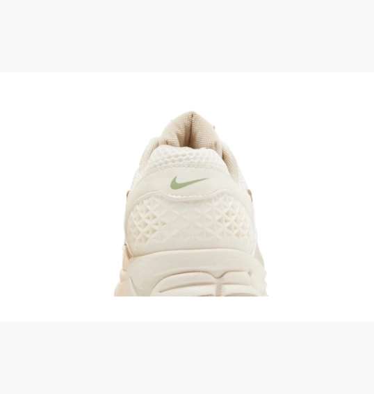 Кросівки Nike Zoom Vomero 5 Beige FQ6868-111 фото 8 — інтернет-магазин Tapok