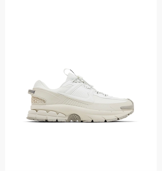 Кросівки чоловічі Nike Zoom Vomero Roam White/Beige HV5951-100 фото 2 — інтернет-магазин Tapok
