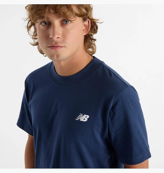 Мужская футболка New Balance Sport Arch Graphic Blue MT51985NNY фото 4 — интернет-магазин Tapok