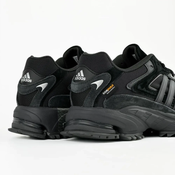 Кросівки Adidas Response CL TR Cordura IG4512 фото 3 — інтернет-магазин Tapok