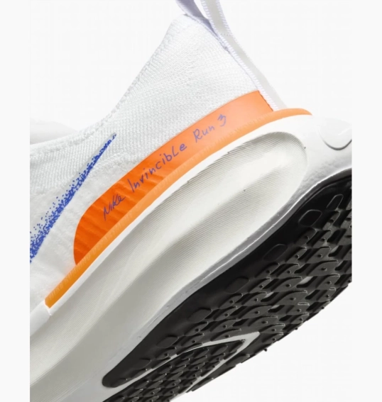 Кросівки NIKE ZOOMX INVINCIBLE RUN 3 HJ6653-900 фото 2 — інтернет-магазин Tapok