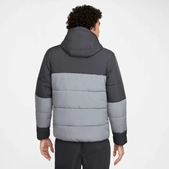Куртка Nike M NSW SW AIR SYN FILL JKT HM0198-060 фото 2 — интернет-магазин Tapok