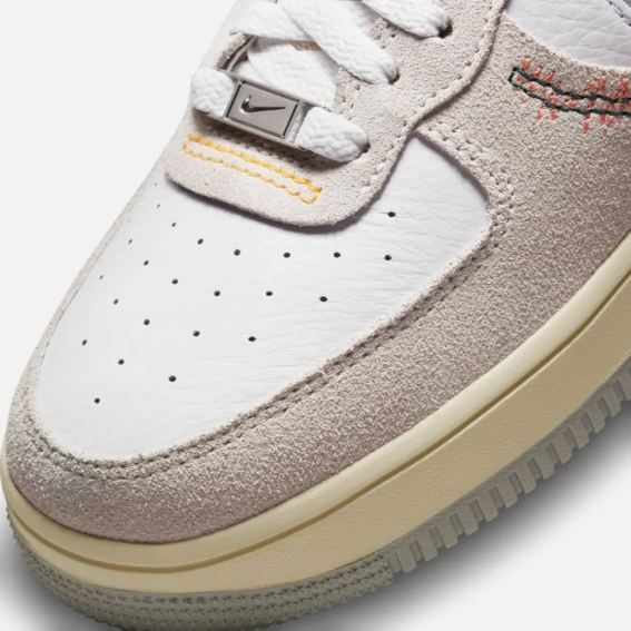 Кросівки Nike Air Force 1 High Sculpt DV2187-100 фото 4 — інтернет-магазин Tapok