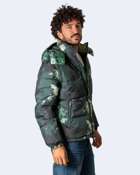 Куртка Armani Exchange RECYCLED NYLON CAMOUFLAGE PUFF 6KZB26 ZNKRZ фото 2 — интернет-магазин Tapok