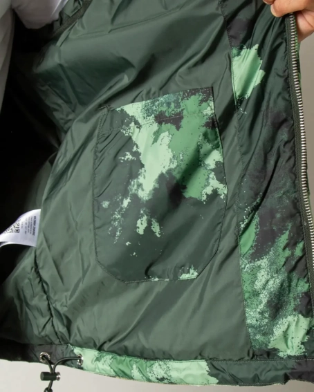 Куртка Armani Exchange RECYCLED NYLON CAMOUFLAGE PUFF 6KZB26 ZNKRZ фото 5 — интернет-магазин Tapok