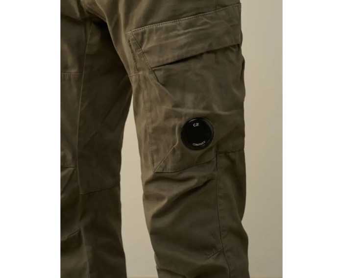 Штани C.P. Company Stretch Sateen Ergonomic Lens Cargo 17CMPA121A-005529G-674 фото 10 — інтернет-магазин Tapok