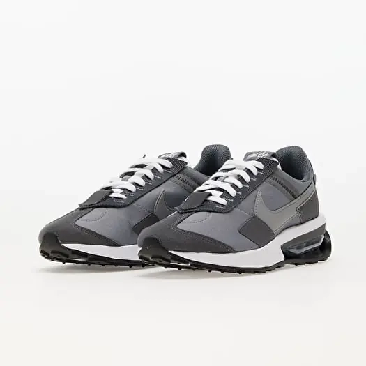 Чоловічі кросівки Nike Air Max Pre-Day DC9402-002 фото 2 — інтернет-магазин Tapok