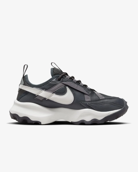 Кроссовки женские Nike Tc 7900 (DD9682-001) фото 2 — интернет-магазин Tapok