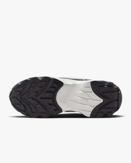 Кроссовки женские Nike Tc 7900 (DD9682-001) фото 6 — интернет-магазин Tapok