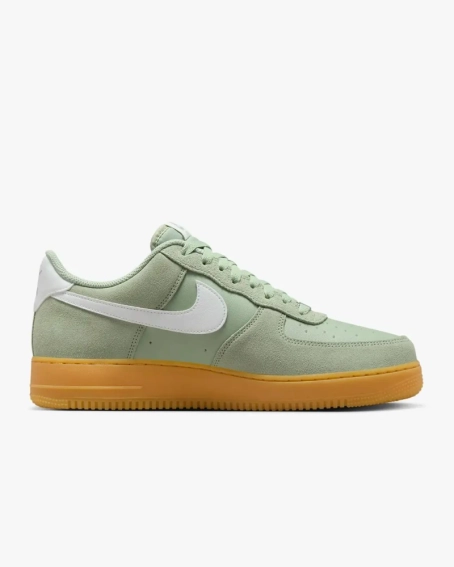 Кросівки Nike Air Force 1 07 LV 8 FQ8714-300 фото 3 — інтернет-магазин Tapok