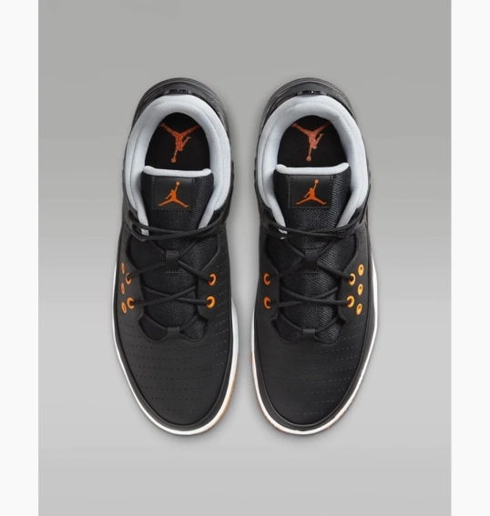 Кросівки Air Jordan Max Aura 3 DZ4353-008 фото 5 — інтернет-магазин Tapok