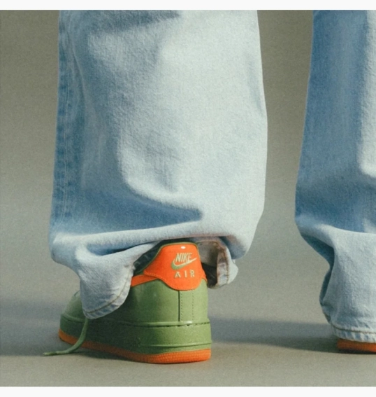 Кросівки Nike Air Force 1 ´07 Prm Green HJ9118-386 фото 4 — інтернет-магазин Tapok