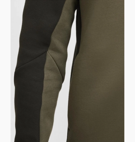 Толстовка чоловіча Nike Windrunner Tech Olive HV0949-355 фото 2 — інтернет-магазин Tapok