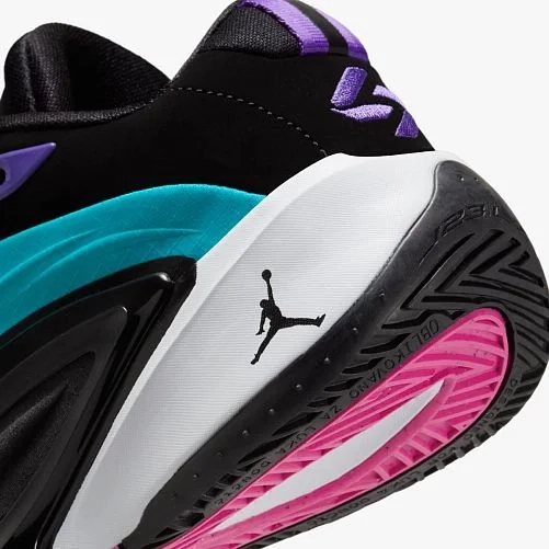 Кроссовки JORDAN LUKA 3 (GS) FQ8185-400 фото 8 — интернет-магазин Tapok
