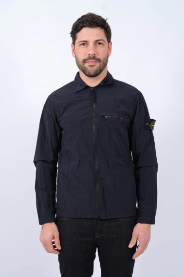 Куртка STONE ISLAND Lightweight Logo Patch Jacket 801511219 V0020 фото 1 — інтернет-магазин Tapok
