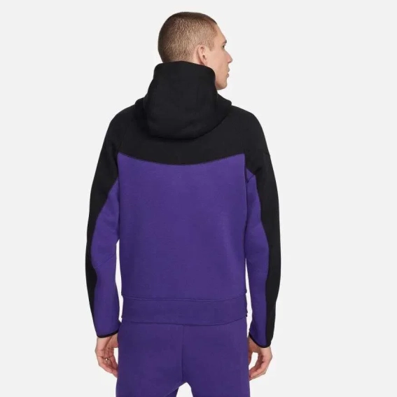 Толстовка Nike Tech Fleece zip (purple/black) HF4432-504 фото 2 — интернет-магазин Tapok