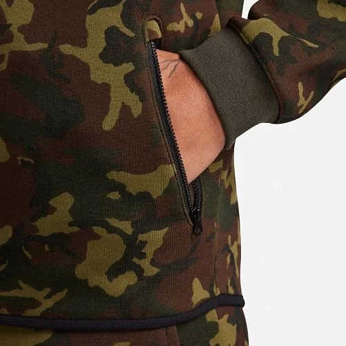 Женская толстовка Nike Sportswear Tech Fleece Og Windrunner Camo/Green FN3929-355 фото 4 — интернет-магазин Tapok