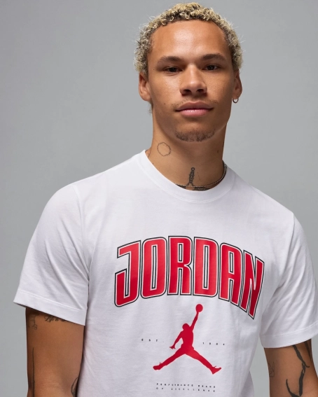 Футболка Jordan MCITY 88 SS CREW HQ0009-100 фото 3 — інтернет-магазин Tapok