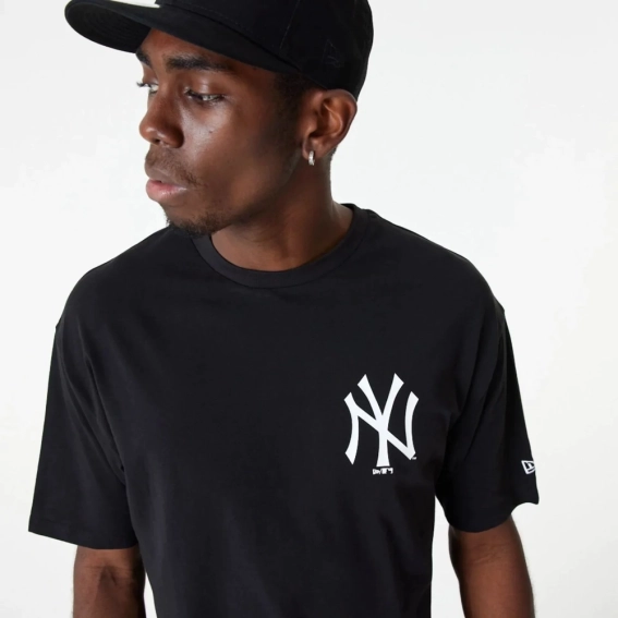 Футболка New Era MLB ESS LC OS TEE NYY 60416723 фото 2 — интернет-магазин Tapok