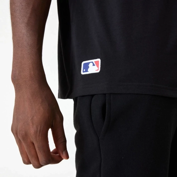 Футболка New Era MLB ESS LC OS TEE NYY 60416723 фото 4 — интернет-магазин Tapok