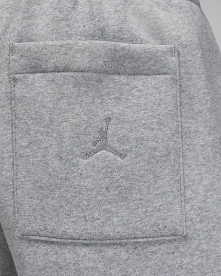 Шорты Air Jordan Essentials Fleece Shorts Grey FN4535-091 фото 5 — интернет-магазин Tapok