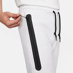 Штани Nike Sportswear Tech Fleece Joggers White FB8002-051 фото 5 — інтернет-магазин Tapok