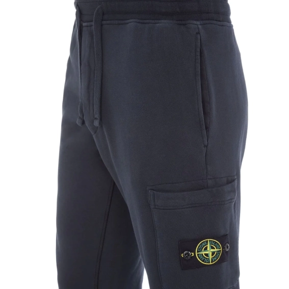 Штани Stone Island Cotton Fleece Garment Dyed Pocket Jogger - Navy Blue 811564551 A0020 фото 2 — інтернет-магазин Tapok