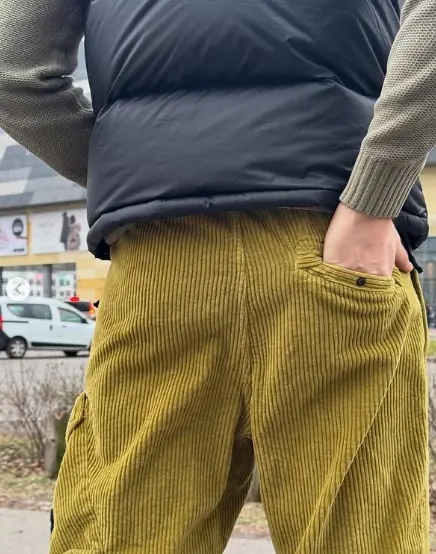 Брюки Stone Island Pants Velvet 751530811 V0098 фото 3 — интернет-магазин Tapok