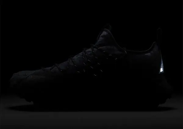 Кросівки Nike Acg Mountain Fly Low Black DC9660-001 фото 11 — інтернет-магазин Tapok