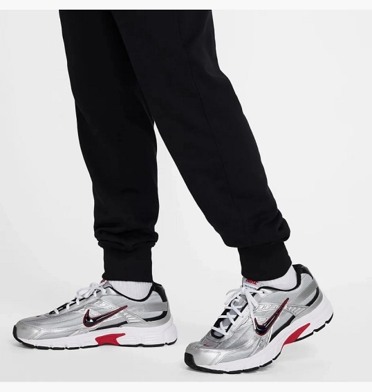Брюки мужские Nike Club Fleece Jogger Black FN3801-010 фото 5 — интернет-магазин Tapok