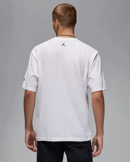 Футболка Jordan MREISSUE GX SS CREW HJ2356-100 фото 2 — интернет-магазин Tapok