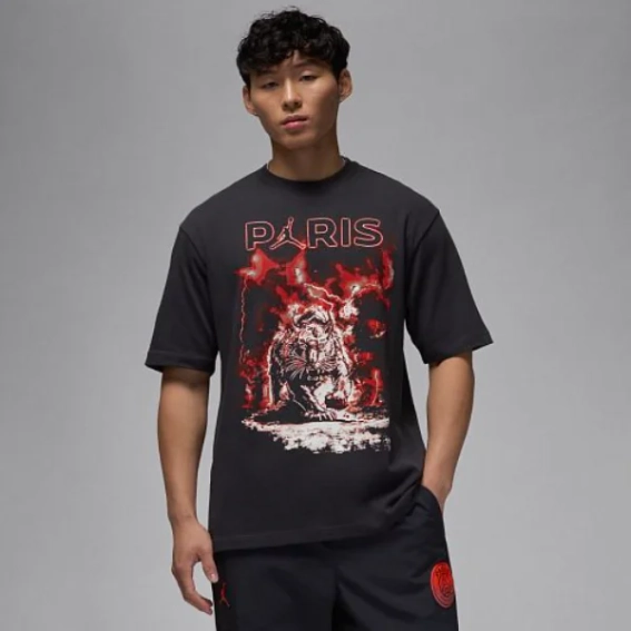 Футболка Джордан MJ PSG STMT SS GFX TEE FV7734-045 фото 1 — интернет-магазин Tapok
