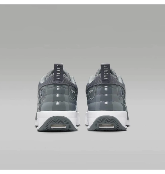 Кросівки чоловічі Jordan Max Aura 6 (FQ8298-002) фото 6 — інтернет-магазин Tapok