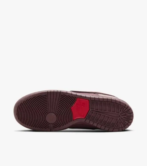 Кроссовки женские Nike Sb Dunk Low (FN0619-600) фото 2 — интернет-магазин Tapok
