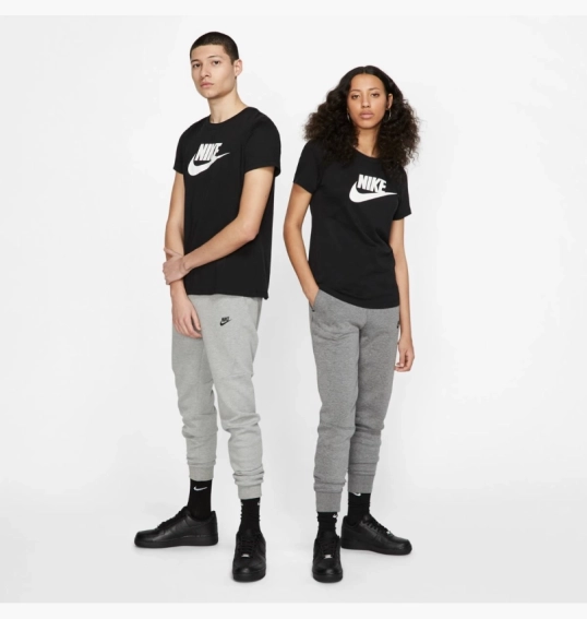 Футболка Nike W Nsw Tee Essntl Icon Futur Black BV6169-010 фото 4 — интернет-магазин Tapok