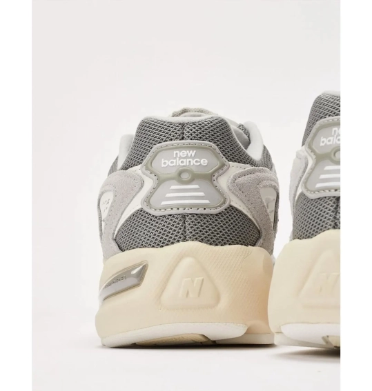 Кросівки чоловічі New Balance Grey Running Shoes Sneakers (ML725AA) фото 7 — інтернет-магазин Tapok