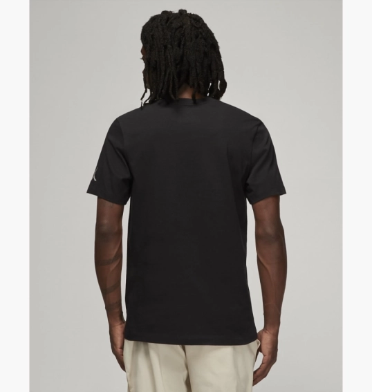 Мужская футболка Air Jordan Mens T-Shirt Black DM3182-010 фото 3 — интернет-магазин Tapok