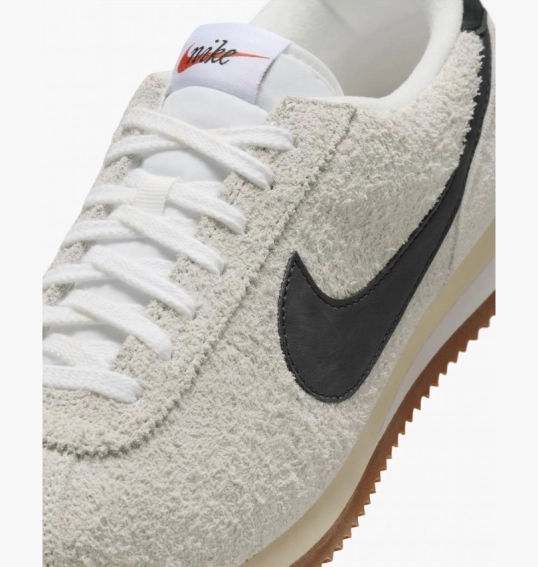 Кросівки жіночі Nike Cortez Vintage Suede Shoes Beige FJ2530-102 фото 8 — інтернет-магазин Tapok