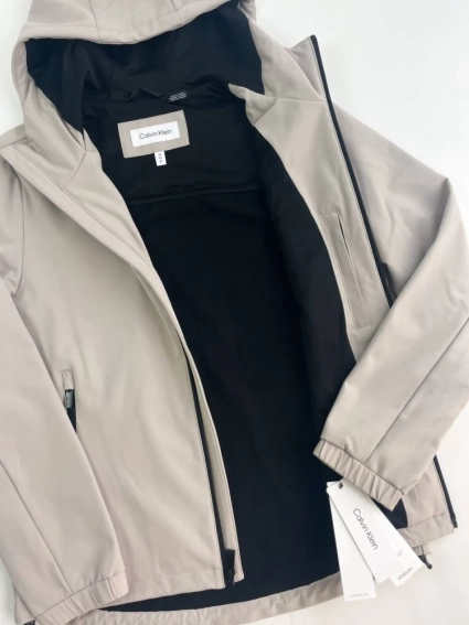 Куртка Calvin Klein (светлая) CMC03623 фото 1 — интернет-магазин Tapok
