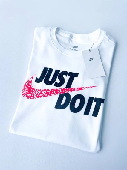 Футболка Nike Just Do It (белая) DD9165-100 фото 3 — интернет-магазин Tapok