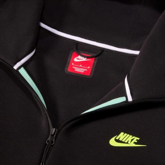 Худые Nike Tech Fleece (черно-салатовое) HF4432-349 фото 3 — интернет-магазин Tapok