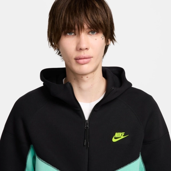 Худые Nike Tech Fleece (черно-салатовое) HF4432-349 фото 5 — интернет-магазин Tapok